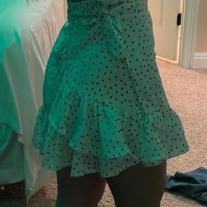 Adorable polka dot skirt! 🖤